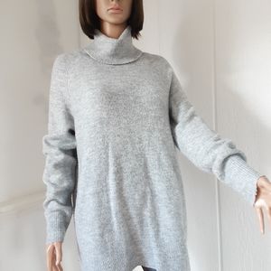 H&M #422 Basic Women's Sz Xs Sweater Light Gray Preowned High Neck Very Soft